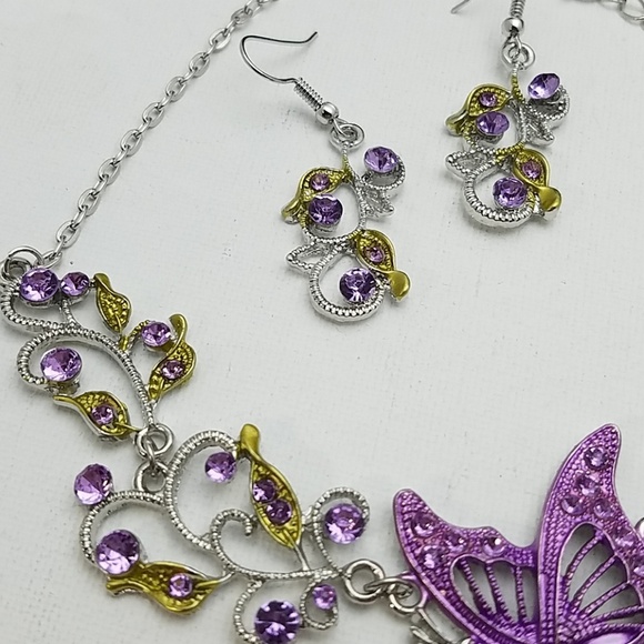 Butterfly Vine Silver Tone Necklace & Earrings Set - Picture 3 of 3